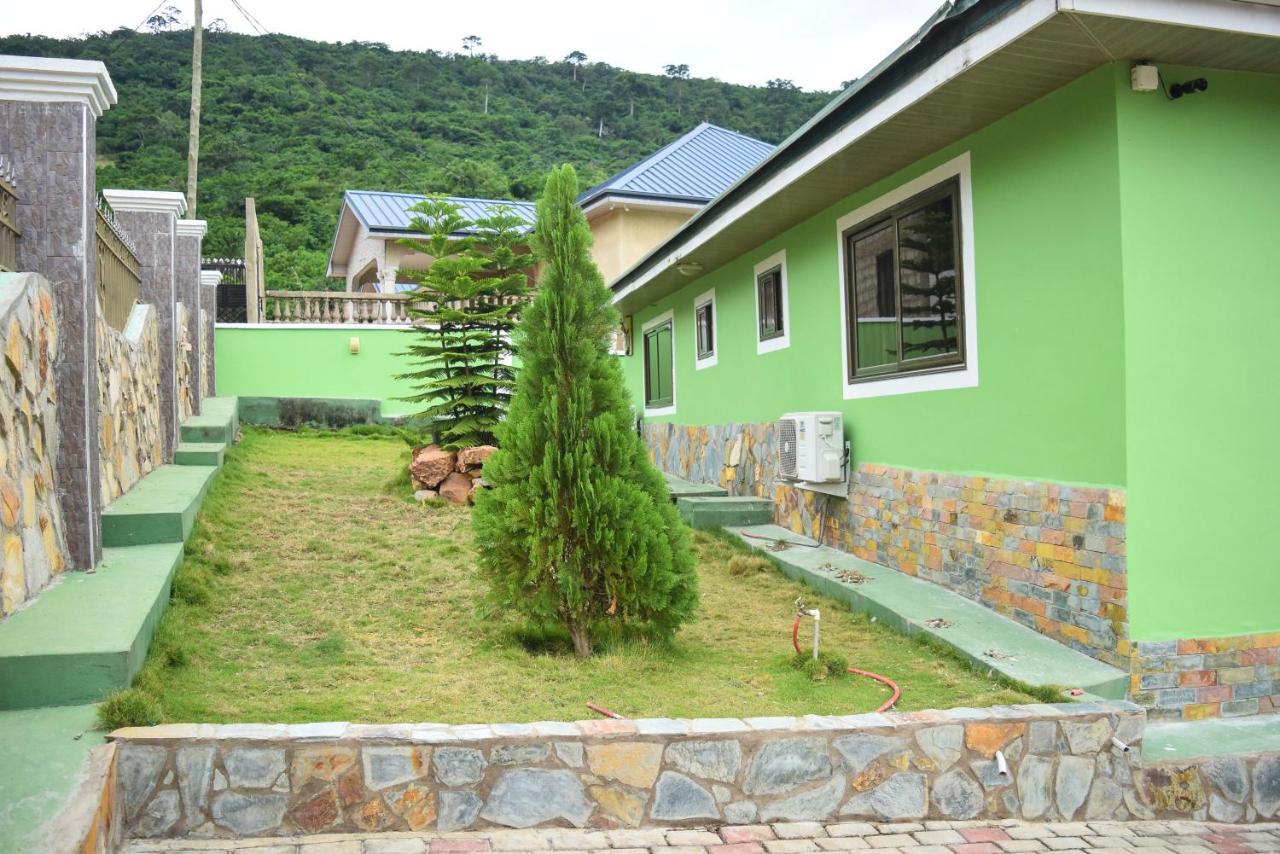 3A'S Guest House Akosombo Экстерьер фото