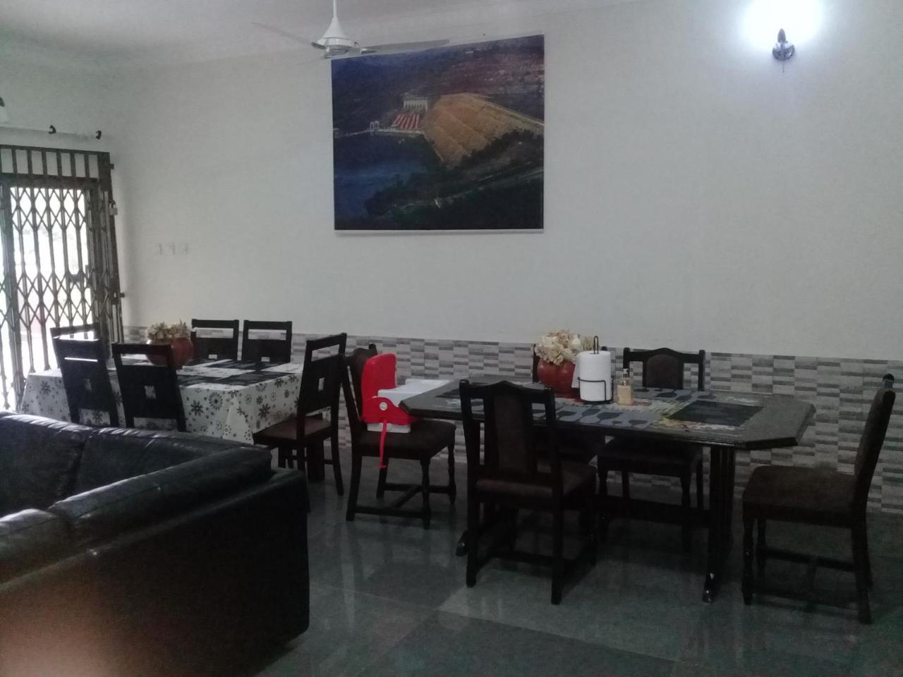 3A'S Guest House Akosombo Экстерьер фото