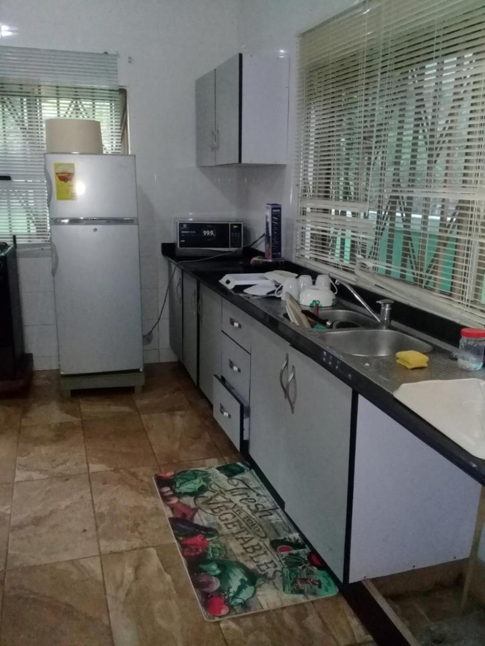 3A'S Guest House Akosombo Экстерьер фото