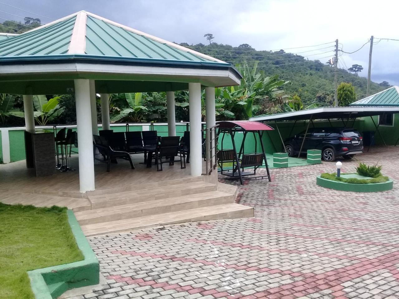 3A'S Guest House Akosombo Экстерьер фото